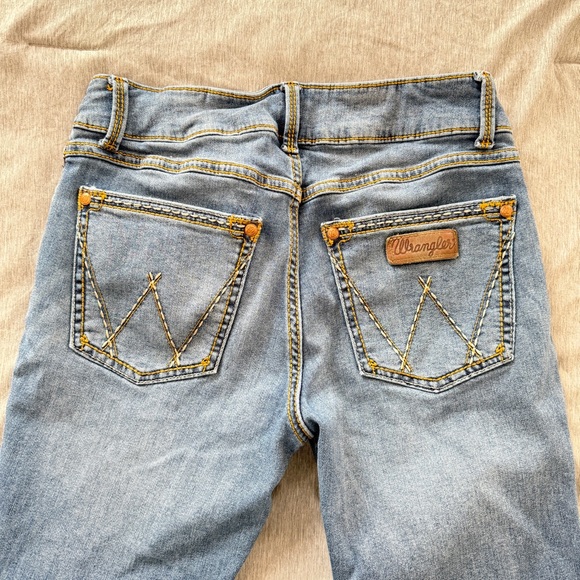 Wrangler Retro Mae Light Blue Bootcut Jeans with Yellow Stitching - Picture 4 of 9